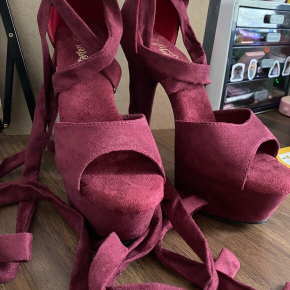 Pleaser Heels - Size 9 - Delight-679 -STRIPPER HEELS - Picture 4 of 6